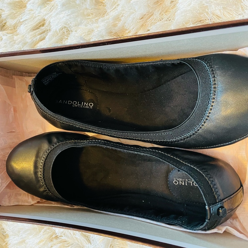 Women black leather flats